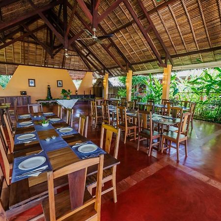 Sakatia Lodge Ampasimena Экстерьер фото