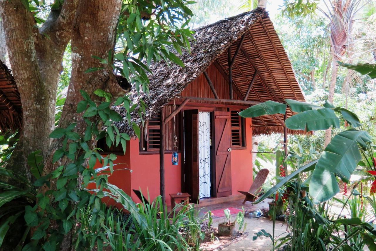 Sakatia Lodge Ampasimena Экстерьер фото