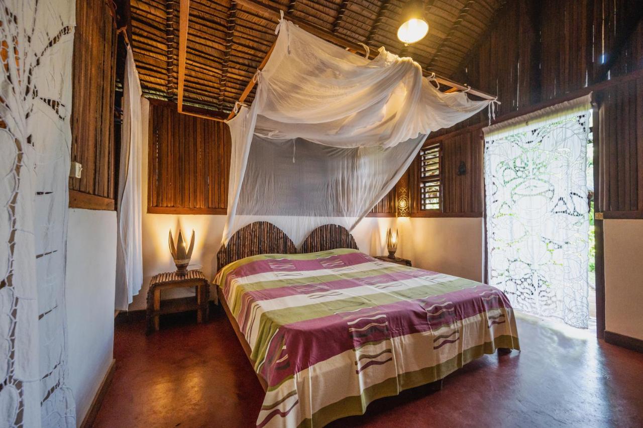 Sakatia Lodge Ampasimena Экстерьер фото